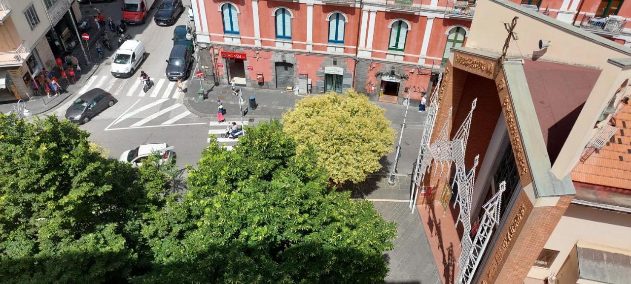 Ferienwohnung Giulia Town House Tra Citta E Mare Salerno Exterior foto